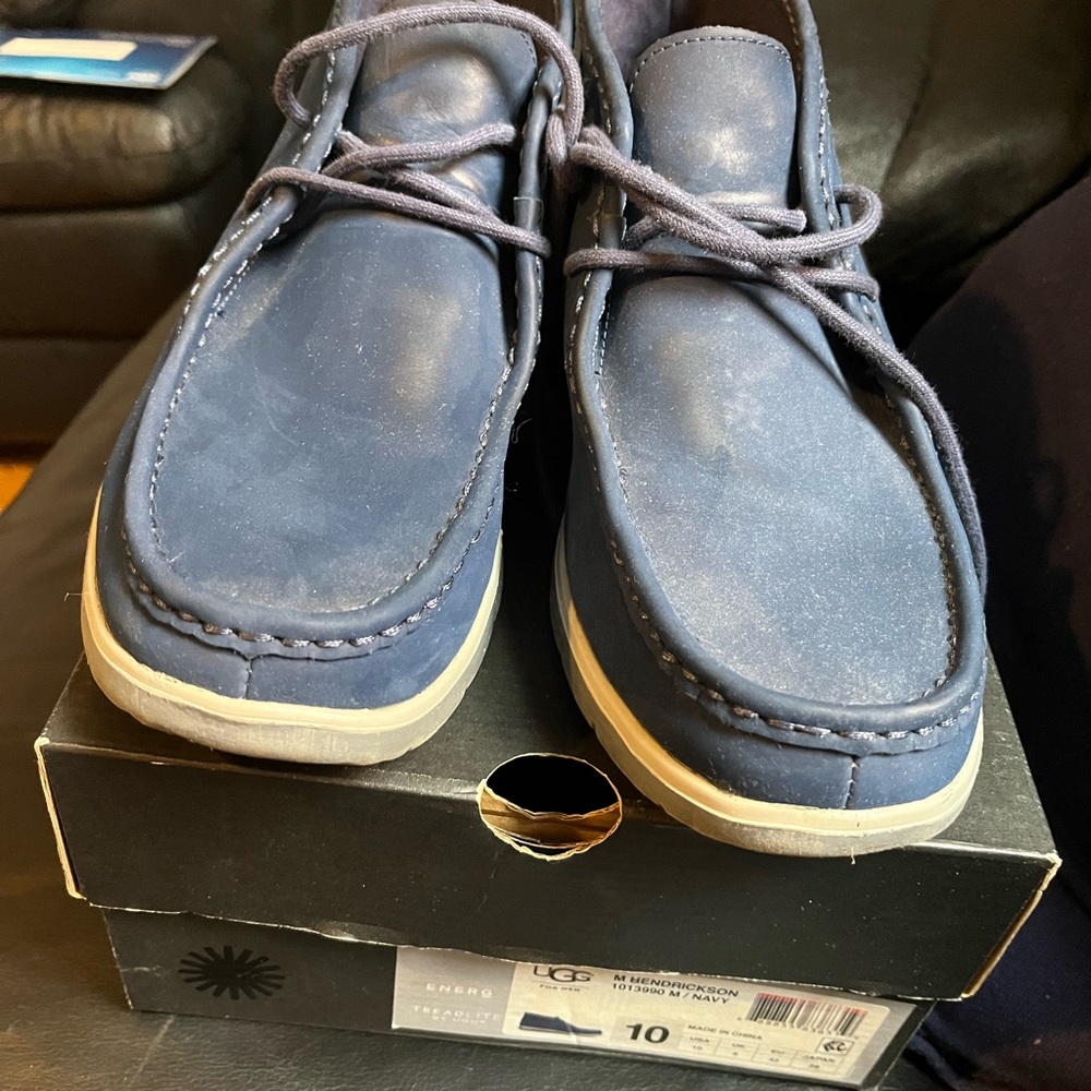 Vintage Ugg mens chukka shoes tread lite collection blue